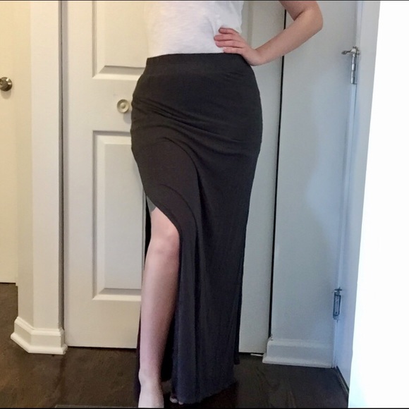 American Eagle Outfitters Dresses & Skirts - AE double slit maxi skirt